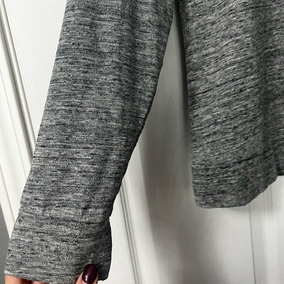 VS PINK oversized Sm long sleeve sweatshirt.‎ - Picture 2 of 5